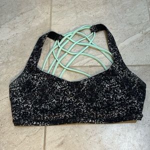 LULULEMON free to be wild bra, size 6